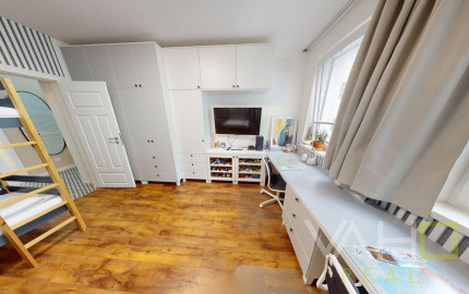 VAHOreal* 3izb. byt, 87m2, pivnica, park. miesto, Bottova