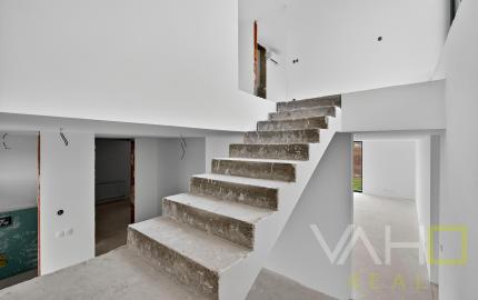 Moderné rodinné bývanie pre náročných – 5i. rodinný dom s garážou, Biely Kostol pri Trnave