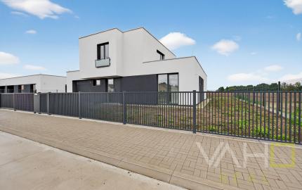 Moderné rodinné bývanie pre náročných – 5i. rodinný dom s garážou, Biely Kostol pri Trnave