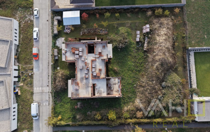 Rozostavaný RD na JEDINEČNOM POZEMKU s výmerou až 2100m2, Kamenná cesta Trnava