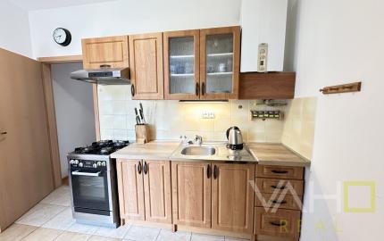 🏡 Prenájom útulného 2-izbového bytu v centre Trnavy – ul. Andreja Žarnova