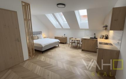 Na predaj 1.izb. byt v BAKER STREET RESIDENCE, 28m2, historické centrum Trnavy