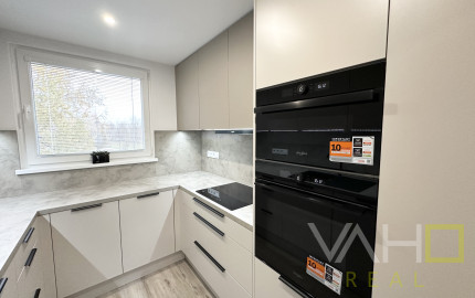 NA PREDAJ: Štýlový, kompletne zrekonštruovaný 3-izbový byt na ulici Vladimíra Clementisa – Trnava