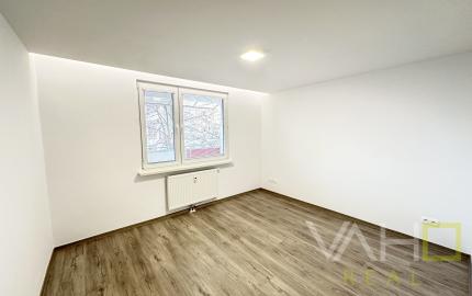 NA PREDAJ: Štýlový, kompletne zrekonštruovaný 3-izbový byt na ulici Vladimíra Clementisa – Trnava