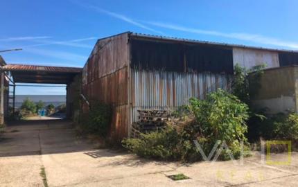 NA PREDAJ – Rozsiahly výrobný a skladovací areál, Šaľa – Veča (Nitrianska ulica)