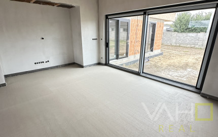 Moderná novostavba RD, pozemok 600m2, zastavaná plocha 179m2, garáž