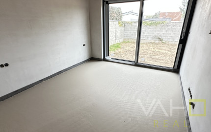 Moderná novostavba RD, pozemok 600m2, zastavaná plocha 179m2, garáž