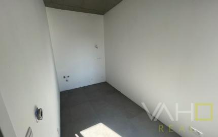 NOVÁ ADMINISTRATÍVNA BUDOVA s výborným napojením na diaľnicu, Zavarská ul. Trnava