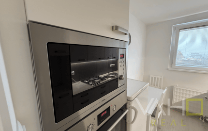 Prenájom moderného 3i bytu blízko centra, Hlboká ul., Trnava