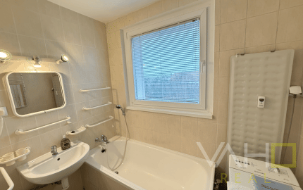 Prenájom moderného 3i bytu blízko centra, Hlboká ul., Trnava