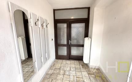 🔑 TOP PONUKA: NA PREDAJ! Obrovský Rodinný Dom so 100% Potenciálom v Seredi!