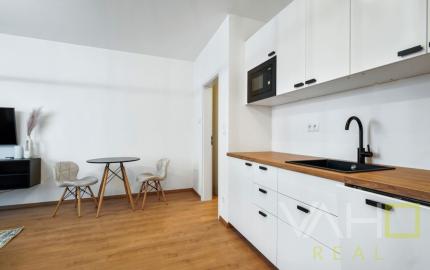 Dizajnový plne zariadený 1izb. byt s parkovaním Mikovíniho, Trnava ,PRENÁJOM!