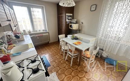 EXKLUZÍVNE!!! Na predaj 2.izb. byt, až 64,54m2, PARK. MIESTO, možnosť prerobiť na 3.izb. BYT