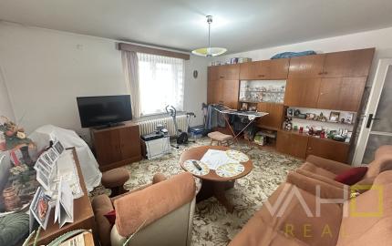 EXKLUZÍVNE!!! Na predaj 2.izb. byt, až 64,54m2, PARK. MIESTO, možnosť prerobiť na 3.izb. BYT