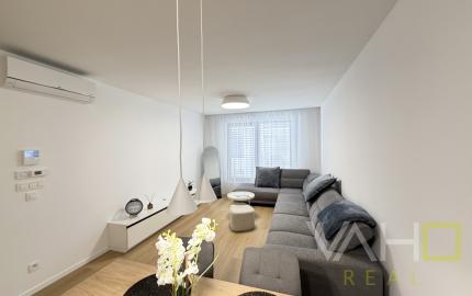 NA PRENÁJOM – 2-izbový štýlový byt v Rezidencii Hviezdoslavova, centrum Trnavy