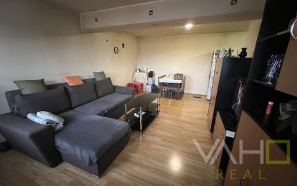 Na predaj TEHLOVÝ 2-izbový byt, vlastné park. miesto,  Hlohovec