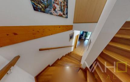 ,,REZERVOVANÝ ,,PREDAJ Rodinný dom v tichej novej časti Jaslovských Bohuníc