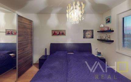 ,,REZERVOVANÝ ,,PREDAJ Rodinný dom v tichej novej časti Jaslovských Bohuníc