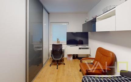 ,,REZERVOVANÝ ,,PREDAJ Rodinný dom v tichej novej časti Jaslovských Bohuníc