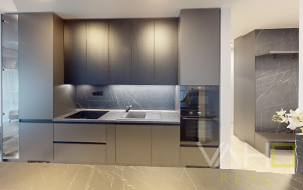 NA PREDAJ ! Luxusný 4 - izbový byt s neuveriteľnou 87m² terasou!