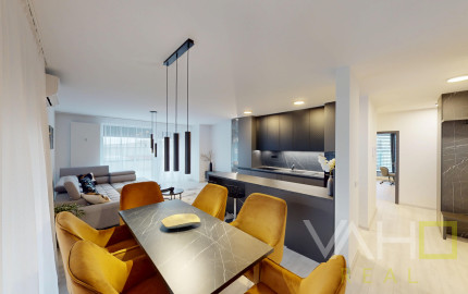NA PREDAJ ! Luxusný 4 - izbový byt s neuveriteľnou 87m² terasou!