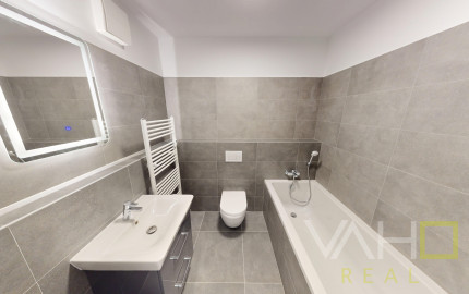 NA PREDAJ ! Luxusný 4 - izbový byt s neuveriteľnou 87m² terasou!