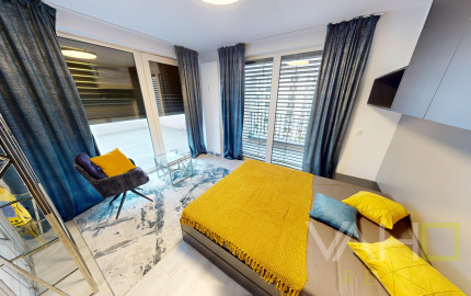 NA PREDAJ ! Luxusný 4 - izbový byt s neuveriteľnou 87m² terasou!