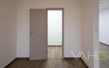 REZERVOVANÉ! Moderný 4-izbový bungalov v novej rezidenčnej štvrti – Nové Zámky