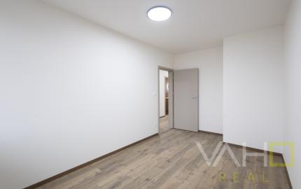 REZERVOVANÉ! Moderný 4-izbový bungalov v novej rezidenčnej štvrti – Nové Zámky