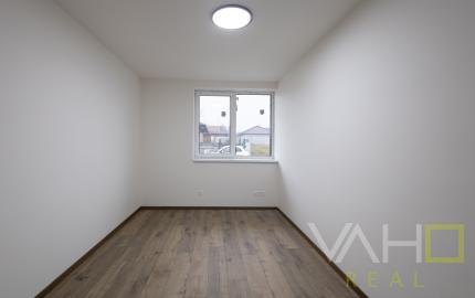 REZERVOVANÉ! Moderný 4-izbový bungalov v novej rezidenčnej štvrti – Nové Zámky