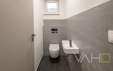 REZERVOVANÉ! Moderný 4-izbový bungalov v novej rezidenčnej štvrti – Nové Zámky