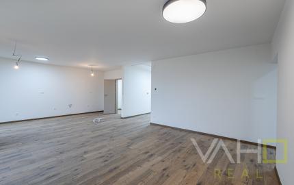 REZERVOVANÉ! Moderný 4-izbový bungalov v novej rezidenčnej štvrti – Nové Zámky