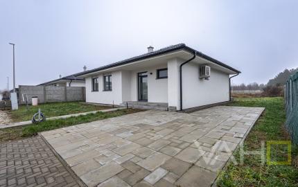 REZERVOVANÉ! Moderný 4-izbový bungalov v novej rezidenčnej štvrti – Nové Zámky