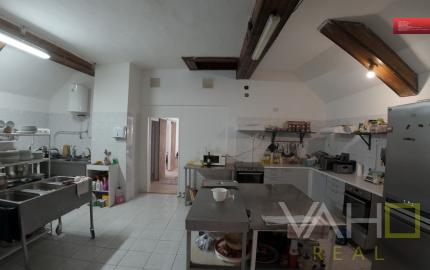 Na Predaj PREVÁDZKOVÝ OBJEKT, Reštaurácia, Moto - PUB JAHODNÍK,