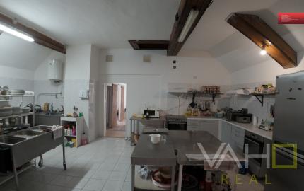 Na Predaj PREVÁDZKOVÝ OBJEKT, Reštaurácia, Moto - PUB JAHODNÍK,