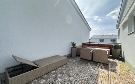 NA PRENÁJOM! Štýlové bývanie s parkovacím miestom, Biely Kostol