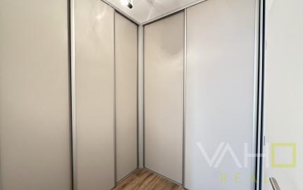 NA PRENÁJOM - Elegantný 2 izbový byt s parkovacím miestom, Opoj