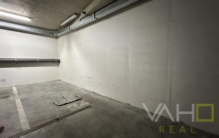 NA PRENÁJOM ! Parkovacie státie, centrum Trnavy