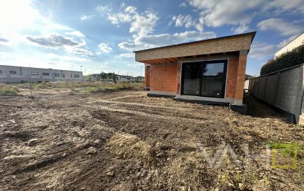 Moderná novostavba RD, pozemok 600m2, zastavaná plocha 179m2, garáž