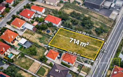 NA PREDAJ | Stavebný pozemok 714 m² – Madunice (začiatok obce)