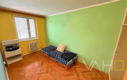 3-IZBOVÝ BYT S LOGGIOU  ŠPAČINSKÁ CESTA  64 m²  TRNAVA
