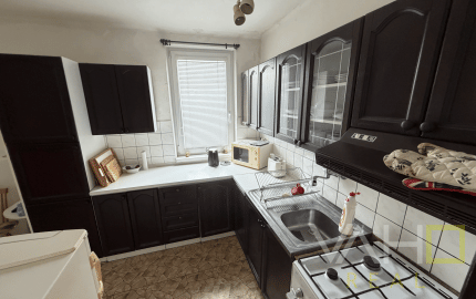 3-IZBOVÝ BYT S LOGGIOU  ŠPAČINSKÁ CESTA  64 m²  TRNAVA