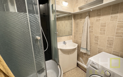 NA PREDAJ! 2-izbový byt, hotová investícia s nájomníkmi, Koniarekova