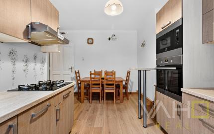 STAROMESTSKÝ 3-IZBOVÝ BYT 90 m² PRI MEDICKEJ ZÁHRADE – BALKÓN DO VNÚTROBLOKU