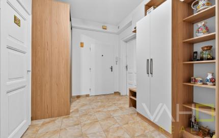 STAROMESTSKÝ 3-IZBOVÝ BYT 90 m² PRI MEDICKEJ ZÁHRADE – BALKÓN DO VNÚTROBLOKU