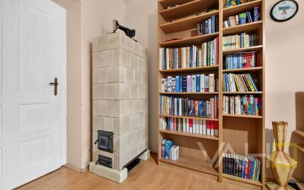 STAROMESTSKÝ 3-IZBOVÝ BYT 90 m² PRI MEDICKEJ ZÁHRADE – BALKÓN DO VNÚTROBLOKU