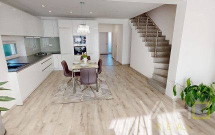 Rezervované!!! VAHOreal* NOVÁ CENA!! KRÁSNA ŠTVRŤ NOVÝCH RD, 5izb. dom, garáž, Kamenná cesta, Trnava