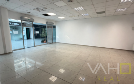 Prenájom EXKLUZÍVNY PRIESTOR PRIAMO V CENTRE , ul. Hviezdoslavova v TRNAVE