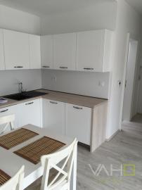 Veľmi pekný, štýlovo zariadený 2izb. byt na 3NP. v centre Trnavy - PRENÁJOM