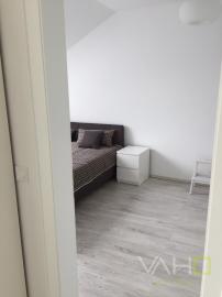 Veľmi pekný, štýlovo zariadený 2izb. byt na 3NP. v centre Trnavy - PRENÁJOM